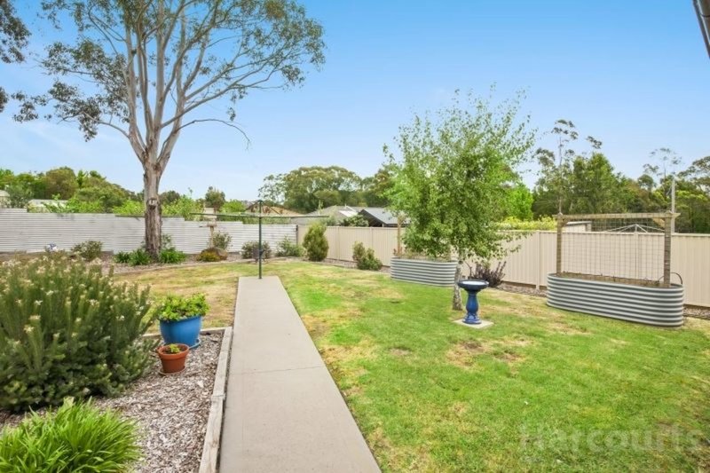 Photo - 68 Luttet Street, Creswick VIC 3363 - Image 17