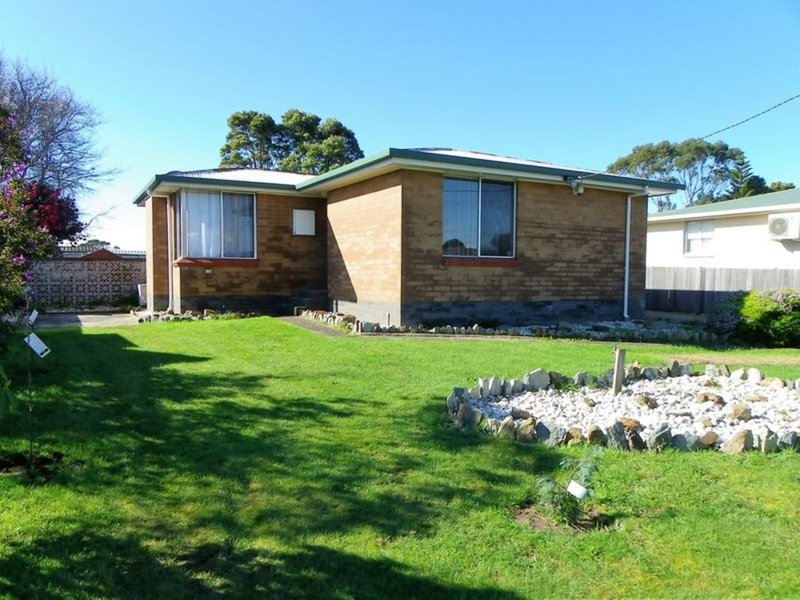 Photo - 68 Martin Street, Wynyard TAS 7325 - Image 10