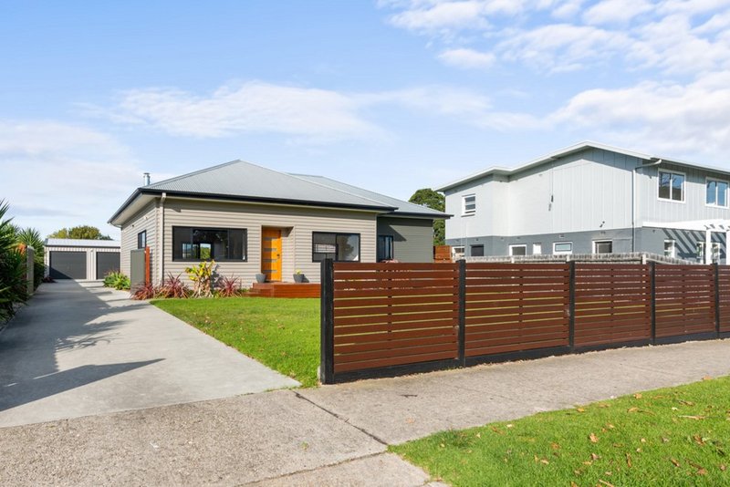 Photo - 68 Myer Street, Lakes Entrance VIC 3909 - Image 2