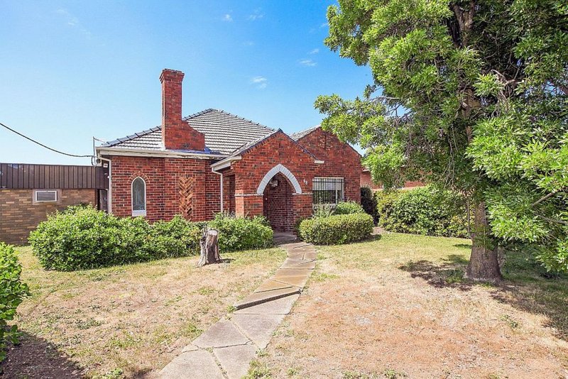 68 Oakhill Avenue, Reservoir VIC 3073