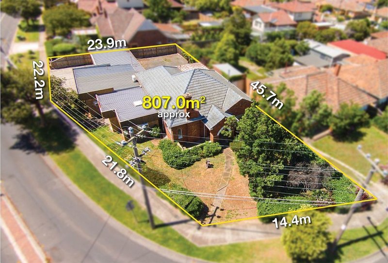 Photo - 68 Oakhill Avenue, Reservoir VIC 3073 - Image 13