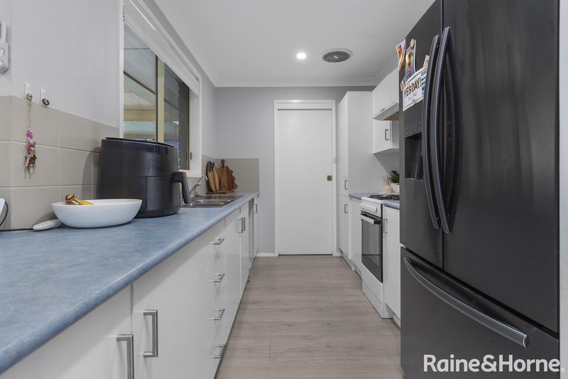 Photo - 68 Oakville Road, Edgeworth NSW 2285 - Image 5