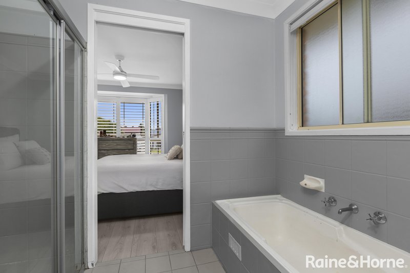 Photo - 68 Oakville Road, Edgeworth NSW 2285 - Image 8