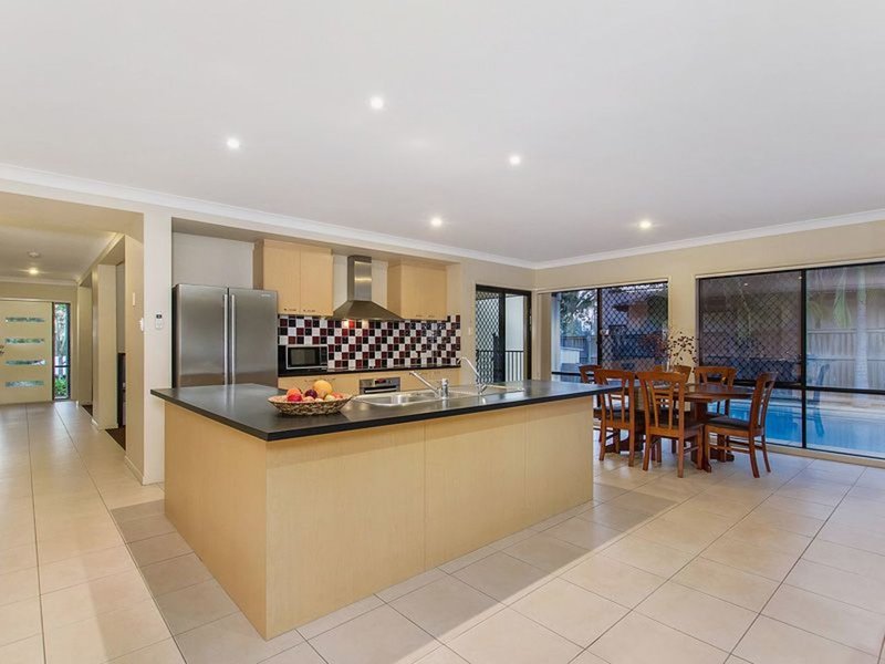 Photo - 68 Observatory Drive, Reedy Creek QLD 4227 - Image 8