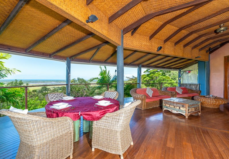 68 Ocean View Road Killaloe , Port Douglas QLD 4877