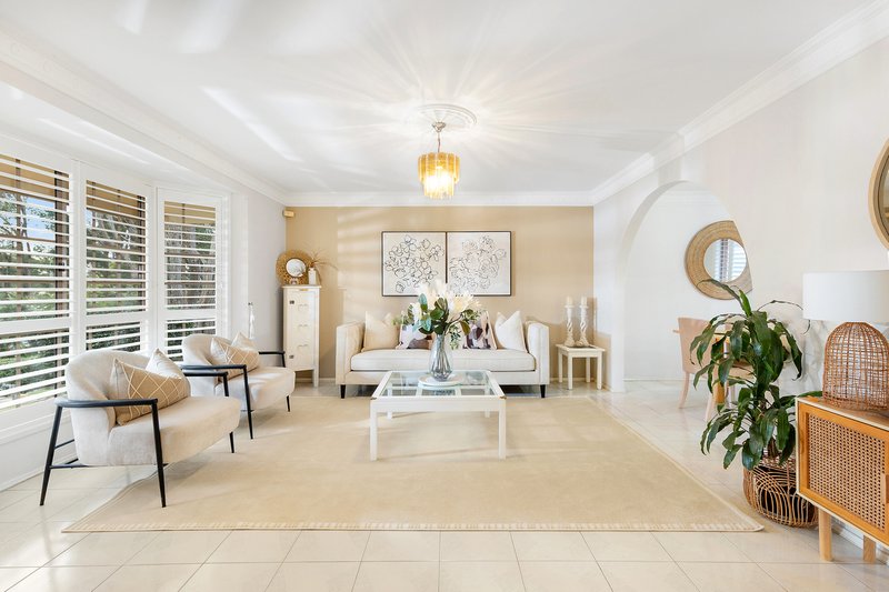 Photo - 68 Oxley Drive, Mount Colah NSW 2079 - Image 2