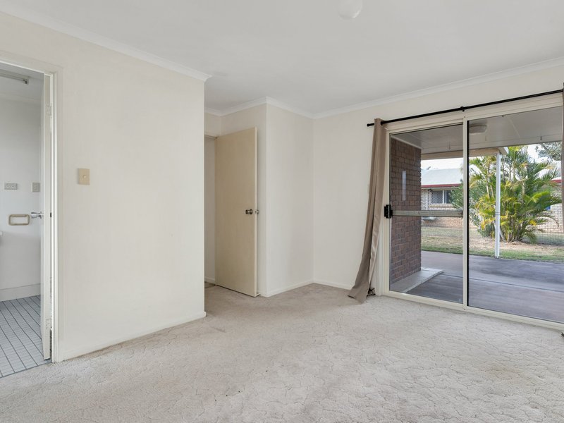 Photo - 68 Park Avenue, Emerald QLD 4720 - Image 6