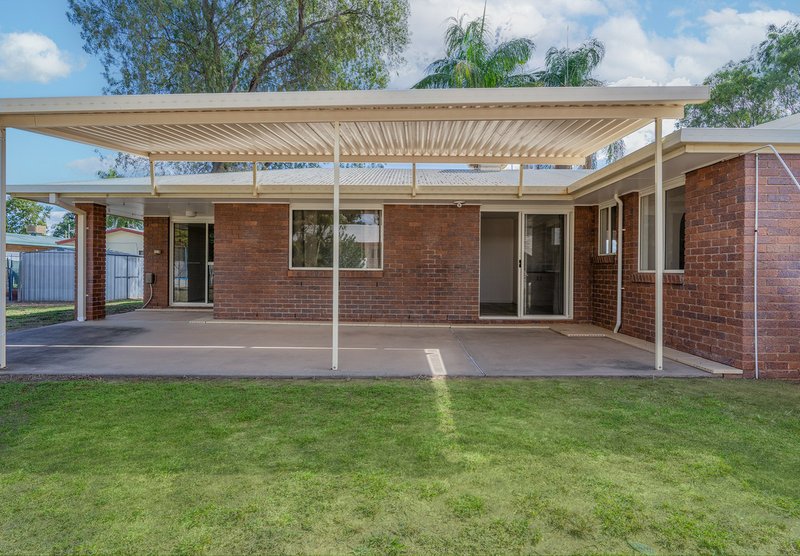 Photo - 68 Park Avenue, Emerald QLD 4720 - Image 16