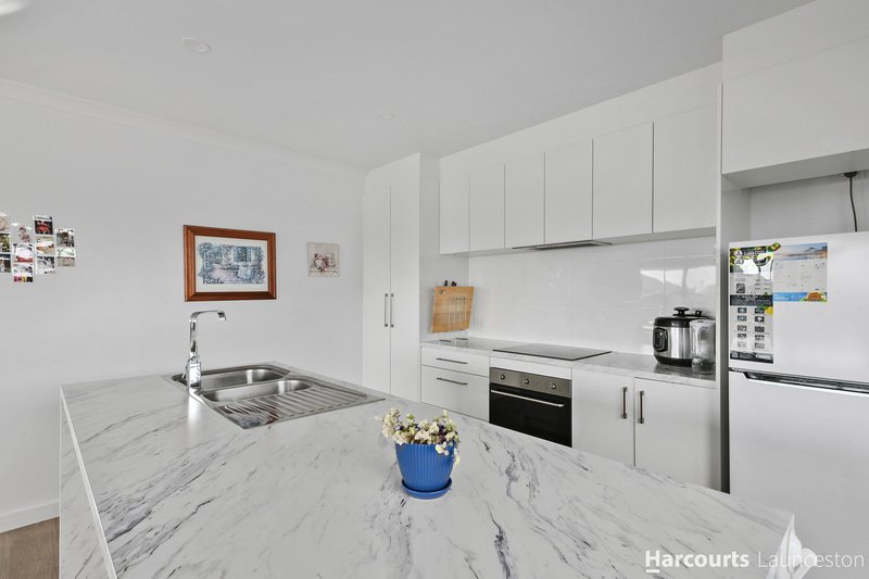 Photo - 6/8 Penicola Place, Newnham TAS 7248 - Image 4