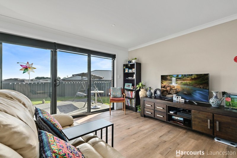 Photo - 6/8 Penicola Place, Newnham TAS 7248 - Image 9