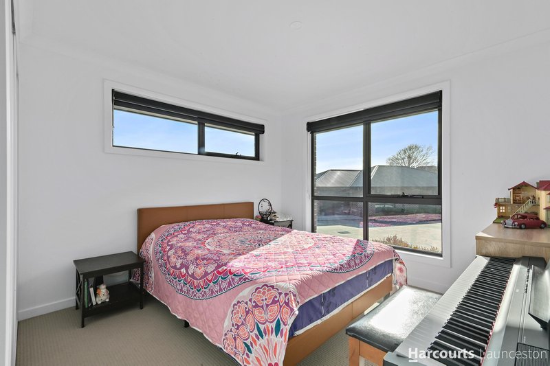 Photo - 6/8 Penicola Place, Newnham TAS 7248 - Image 13