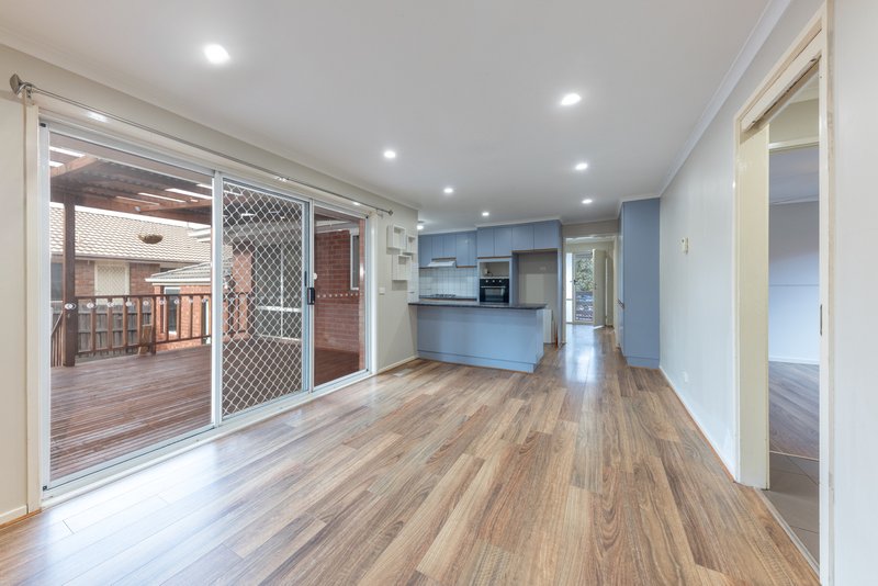 Photo - 68 Phillip Drive, Sunbury VIC 3429 - Image 3