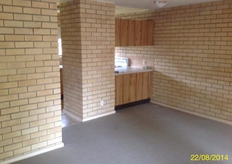 Photo - 6/8 Prince Street, Woodridge QLD 4114 - Image 2