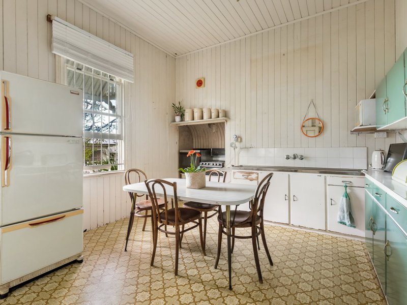 Photo - 68 Quarry Road, Sherwood QLD 4075 - Image 5
