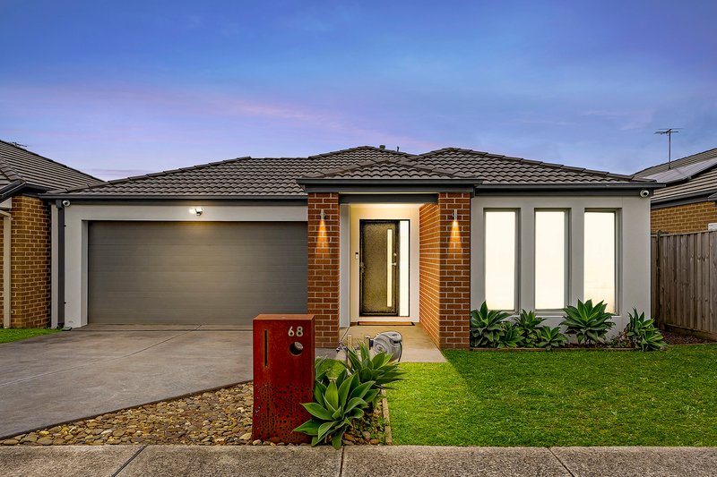 68 Quarters Boulevard, Cranbourne West VIC 3977