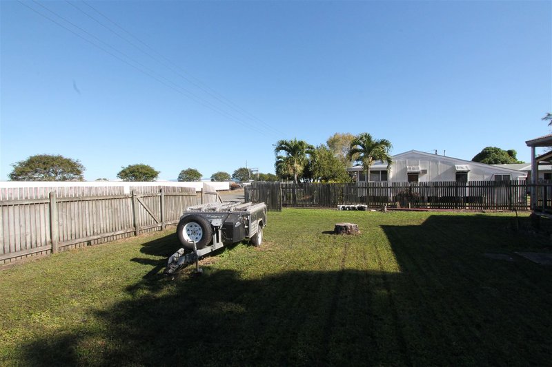 Photo - 68 Railway Street, Ayr QLD 4807 - Image 4
