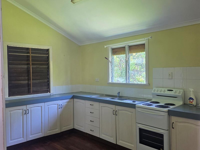 Photo - 68 Reservoir Road, Manoora QLD 4870 - Image 2