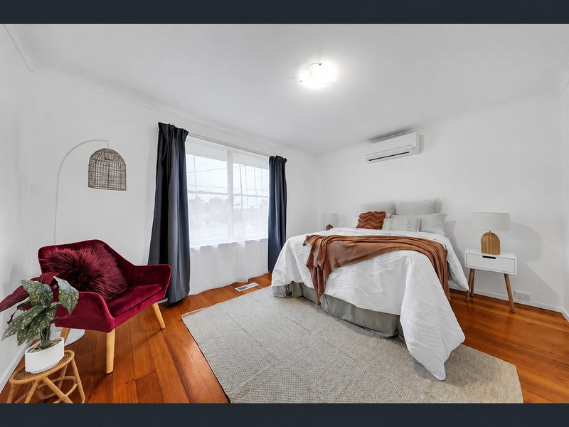 Photo - 68 Ripplebrook Drive, Broadmeadows VIC 3047 - Image 8