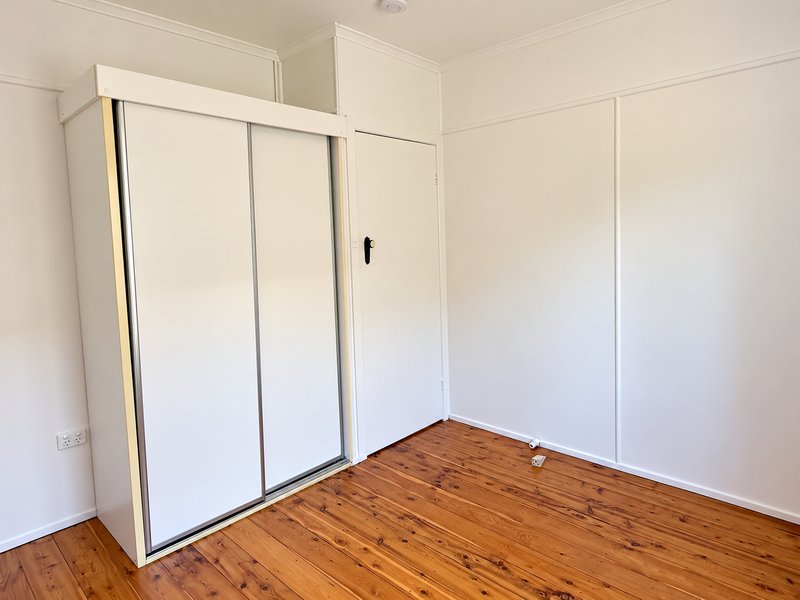 Photo - 68 Robert Street, Labrador QLD 4215 - Image 8