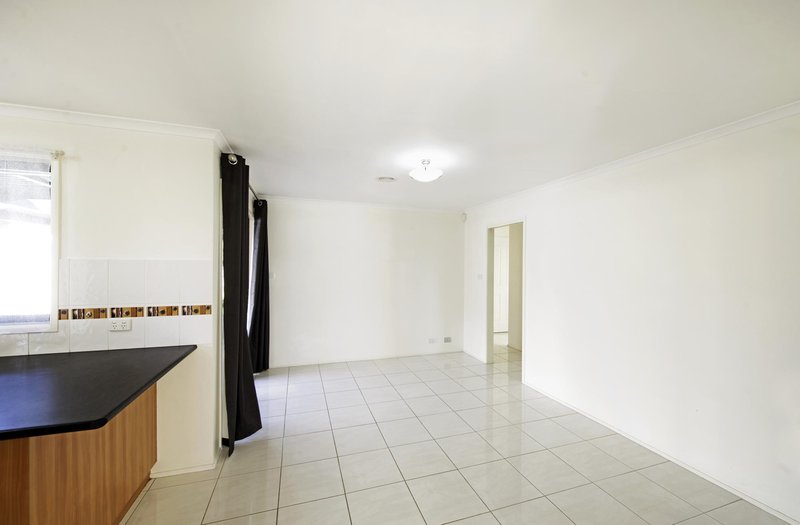 Photo - 68 Rollston Street, Amaroo ACT 2914 - Image 7