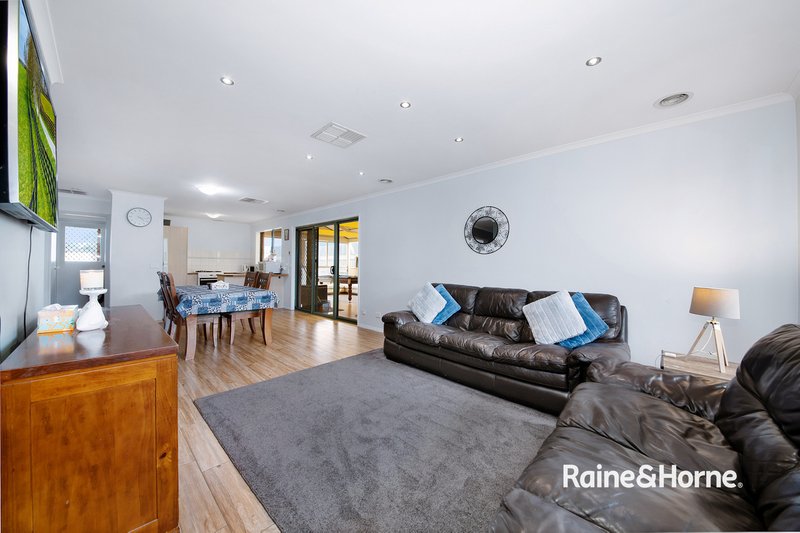 Photo - 68 Scarborough Avenue, Cranbourne West VIC 3977 - Image 3