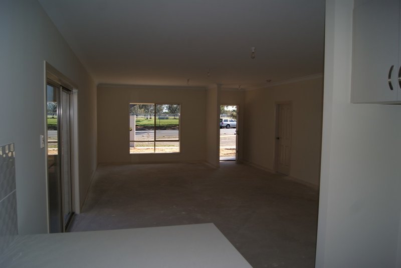 Photo - 68 Second Street, Gawler South SA 5118 - Image 4