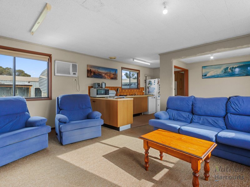 Photo - 68 Sheoak Road, The Pines SA 5577 - Image 6