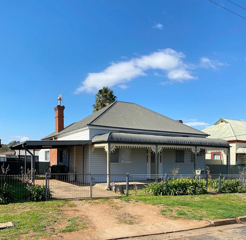 68 Simpson Street, Wellington NSW 2820