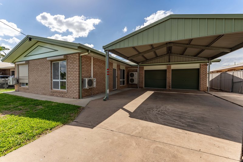 Photo - 68 Staal Crescent, Emerald QLD 4720 - Image 1