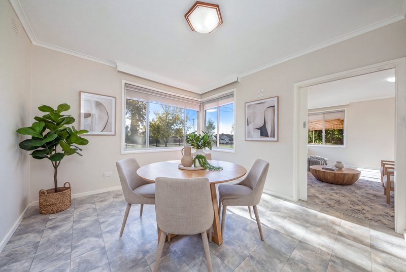 Photo - 68 Station Street, Sunbury VIC 3429 - Image 6