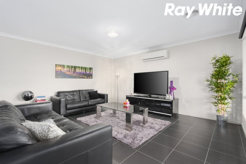 Photo - 68 Storey Drive, Pakenham VIC 3810 - Image 9