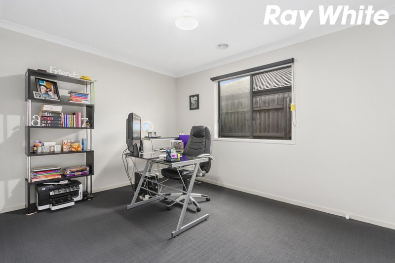 Photo - 68 Storey Drive, Pakenham VIC 3810 - Image 12