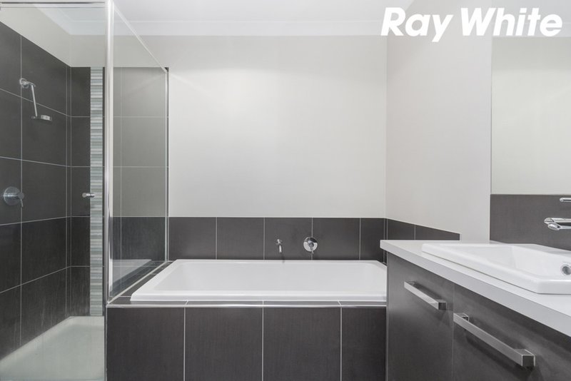 Photo - 68 Storey Drive, Pakenham VIC 3810 - Image 14