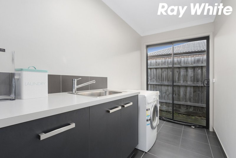 Photo - 68 Storey Drive, Pakenham VIC 3810 - Image 15