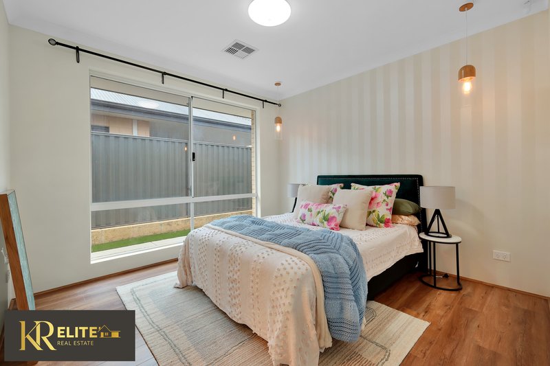 Photo - 68 Sunstone Boulevard, Treeby WA 6164 - Image 10