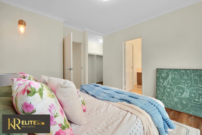 Photo - 68 Sunstone Boulevard, Treeby WA 6164 - Image 11