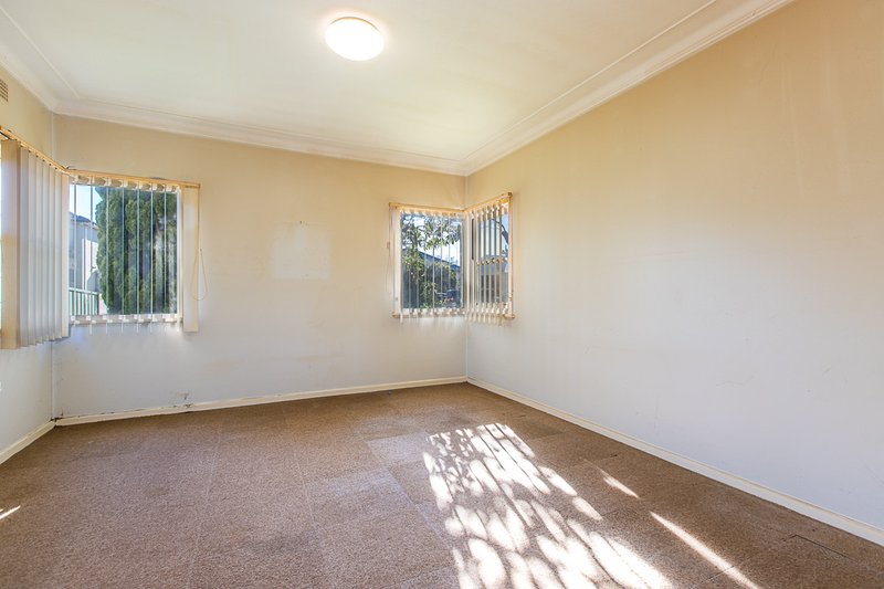 Photo - 68 Tiral Street, Charlestown NSW 2290 - Image 2