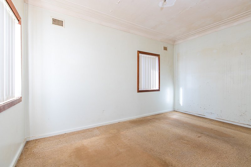 Photo - 68 Tiral Street, Charlestown NSW 2290 - Image 5