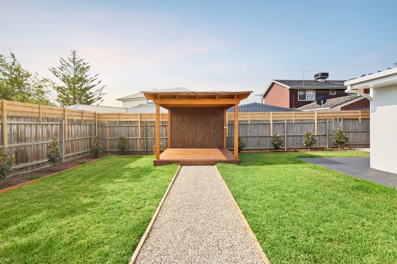 Photo - 68 Wallara Crescent, Bundoora VIC 3083 - Image 17