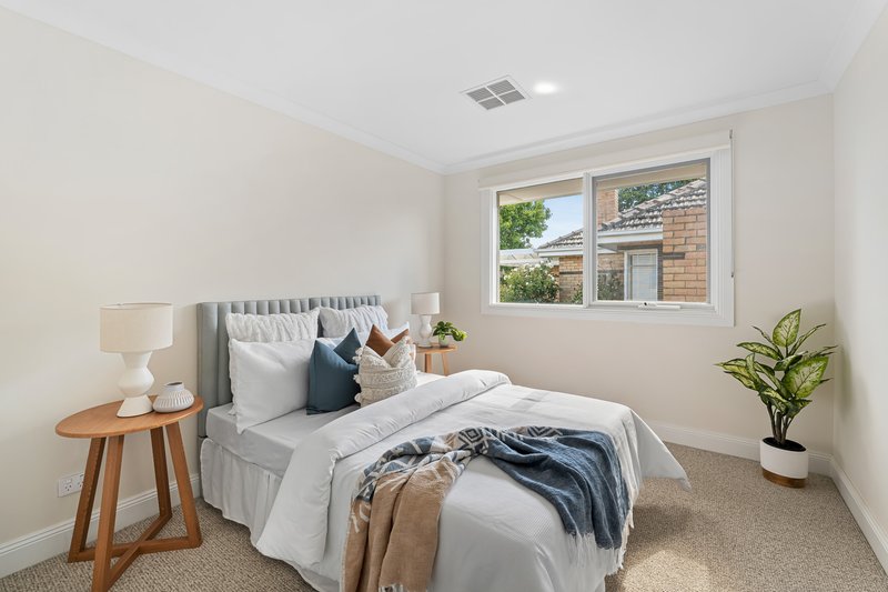 Photo - 68 Wallara Crescent, Bundoora VIC 3083 - Image 18