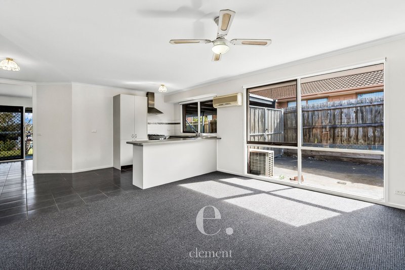 Photo - 68 Wingarra Drive, Grovedale VIC 3216 - Image 3