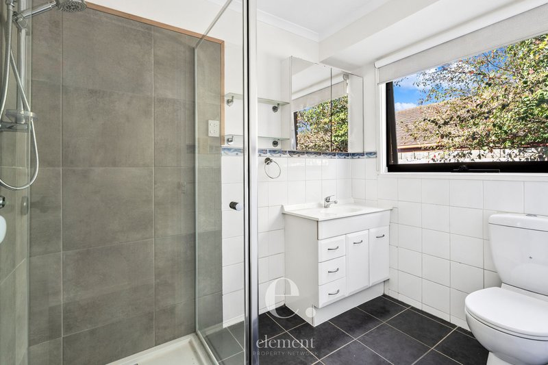 Photo - 68 Wingarra Drive, Grovedale VIC 3216 - Image 7