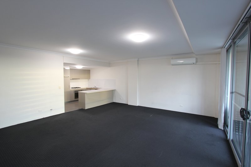 Photo - 68/10-16 Castlereagh Street, Liverpool NSW 2170 - Image 3