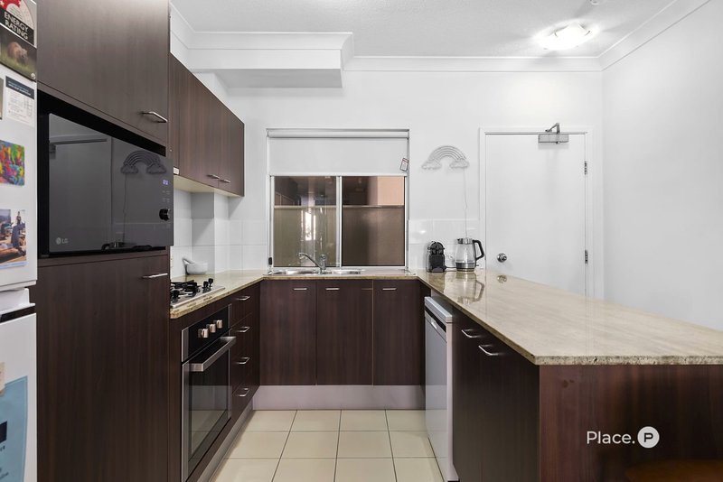 Photo - 6/82 Berwick Street, Fortitude Valley QLD 4006 - Image 5