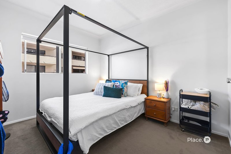 Photo - 6/82 Berwick Street, Fortitude Valley QLD 4006 - Image 6