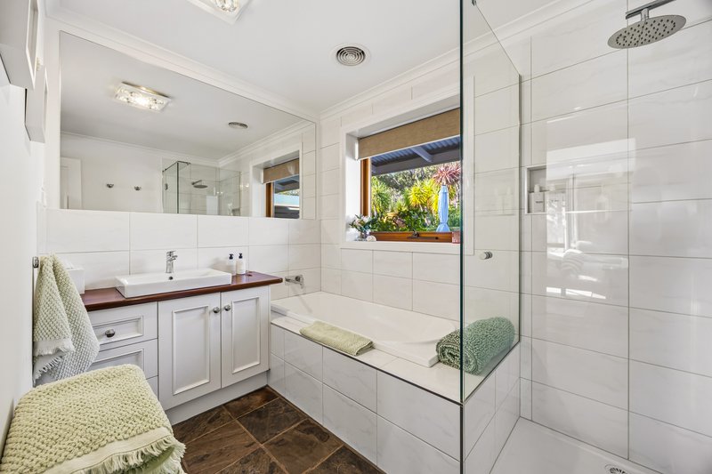 Photo - 6820 Pyrenees Highway, Avoca VIC 3467 - Image 11