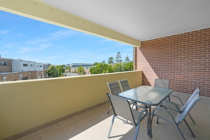 Photo - 68/25 The Corso , North Lakes QLD 4509 - Image 7