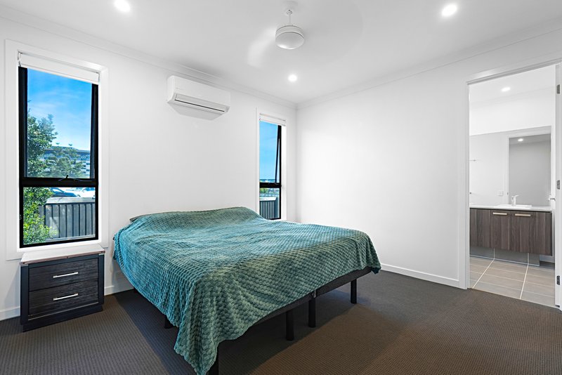 Photo - 68/25 The Corso , North Lakes QLD 4509 - Image 9