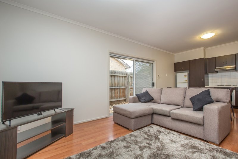 Photo - 6/827-829 Plenty Road, Reservoir VIC 3073 - Image 2