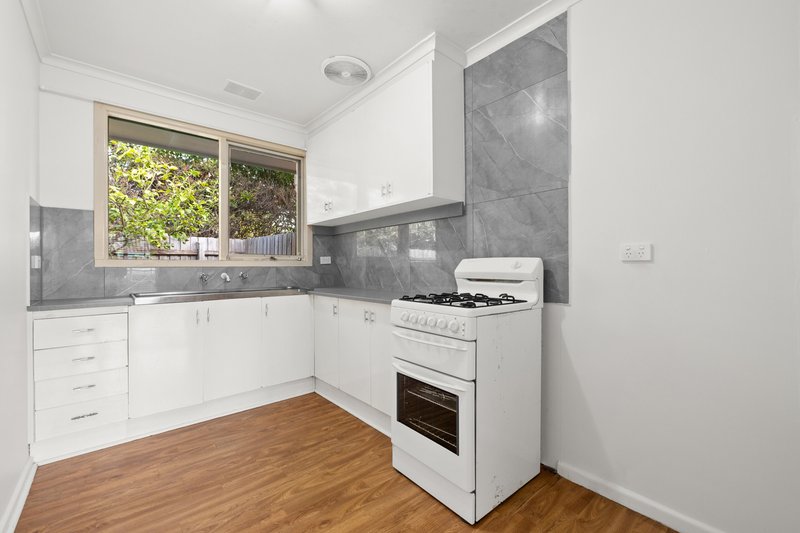 Photo - 6/84 Warrigal Road, Parkdale VIC 3195 - Image 5